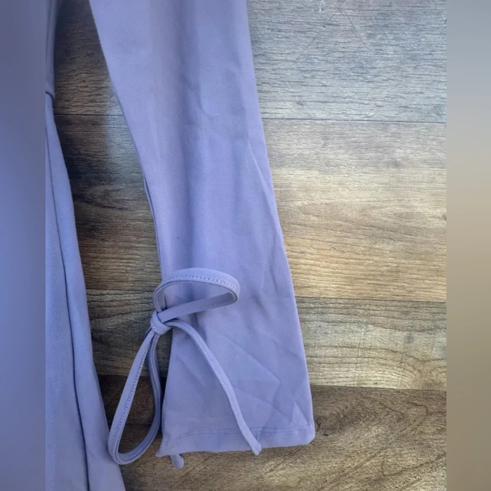 🍬 NWT Aotasely Bodycon Mini Dress~Women’s Sz Sm~Lavender~Long, Trumpet Sleeves - Picture 3 of 9